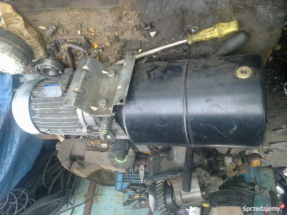 pompa hydrauliczna ze zbiornikiem Szubin