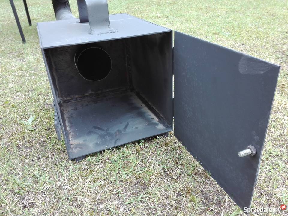 Wędzarnia Sosnowa z Drzwiczkami Suchedniów