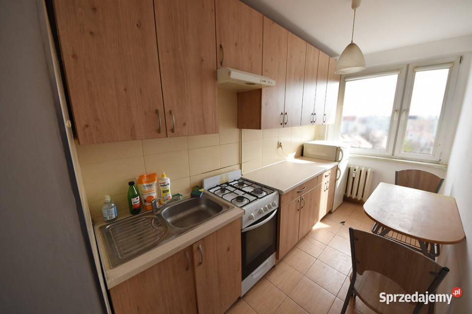 Sprzedaż Kawalerki w Opolu Kośnego Rok budowy 1980 Sprzedaż opolskie