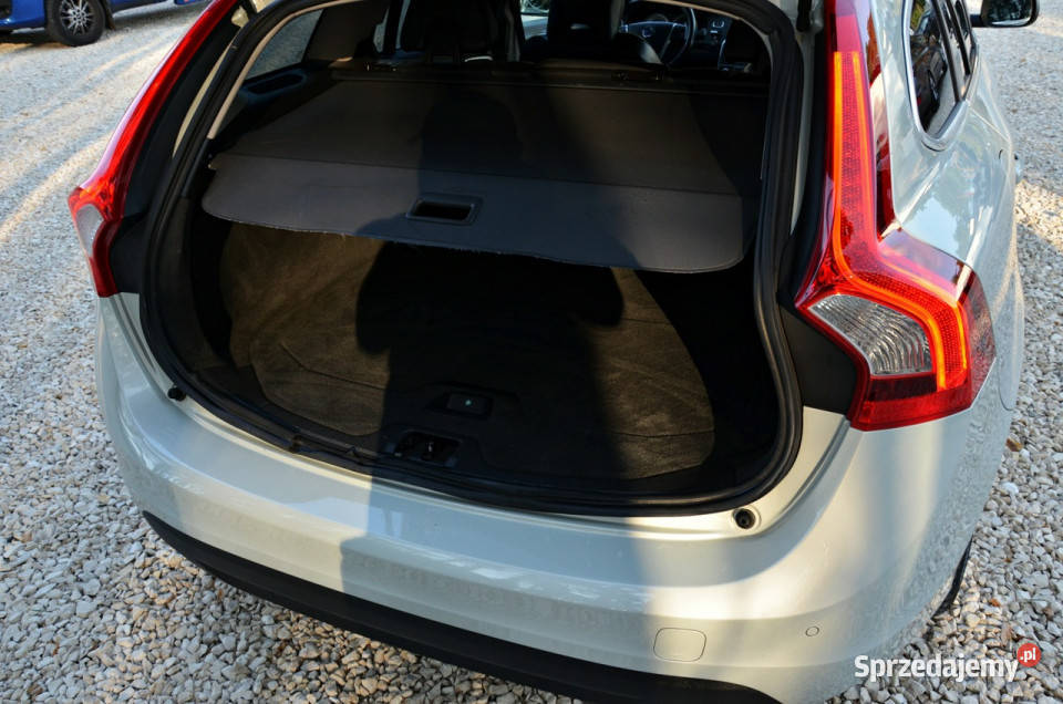 Volvo V60 20 D3 163 Opłacony Skóra Navi Auto I gniazdo USB mazowieckie Ostrów Mazowiecka sprzedam