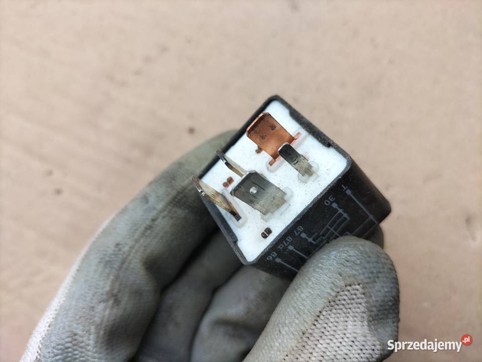 PRZEKAŹNIK AUDI VW 219 443951253AA osobowe Kamień-Kolonia