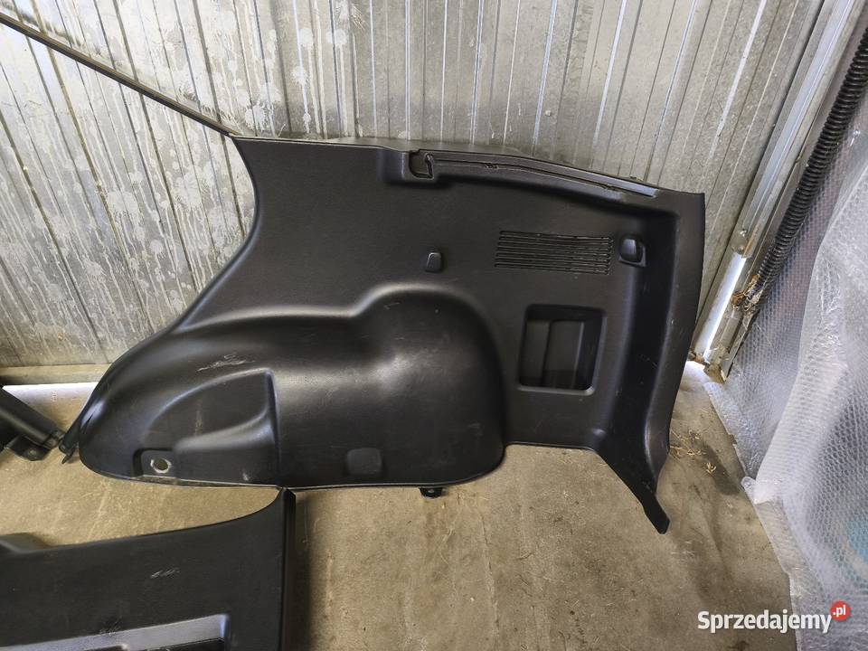 Osłona tapicerka boczek bagażnika Suzuki Grand terenowe Dębica