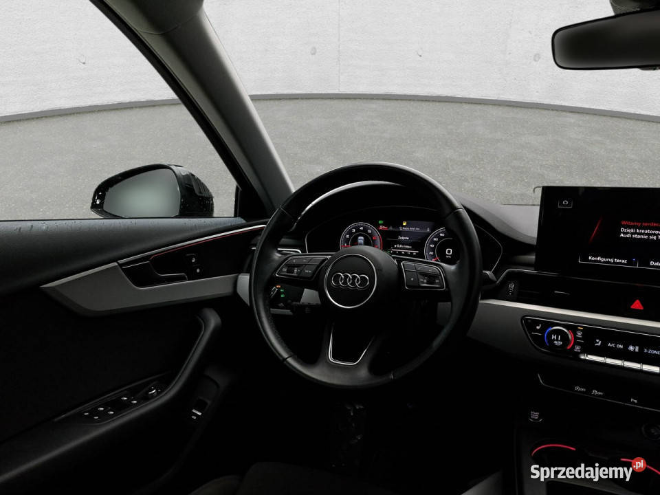 Audi A4 Limousine B9 2015 Komorniki
