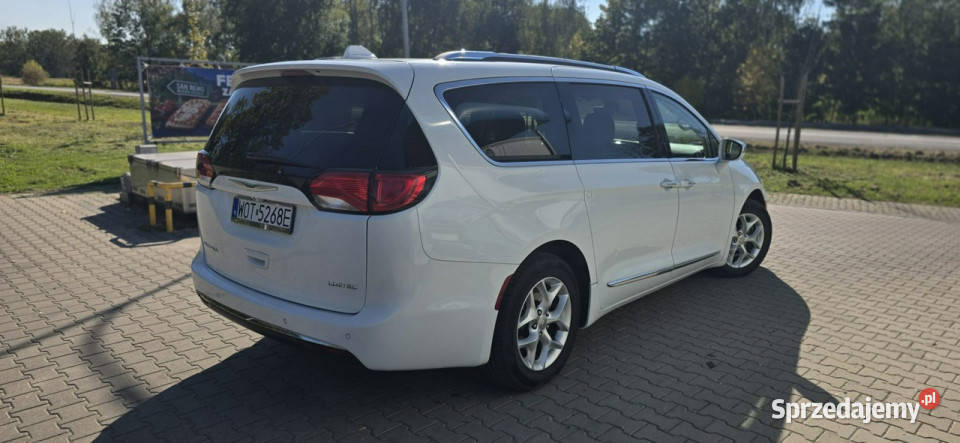Chrysler Pacifica wielofunkcyjna kierownica