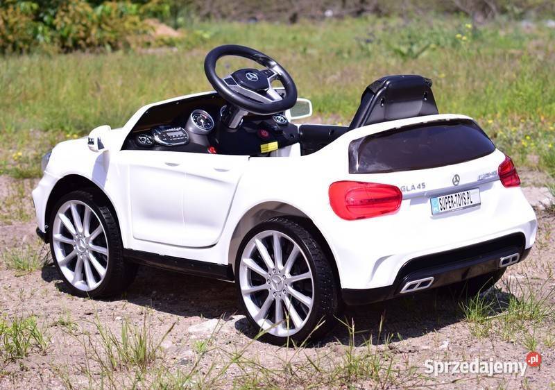 Autko na akumulator Mercedes AMG GLA 45 dżip SUV