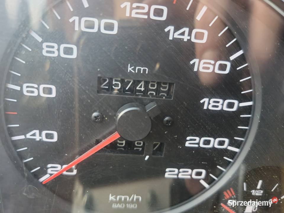 Licznik Audi 80 B4 benzyna 20 UN4 Chojnów