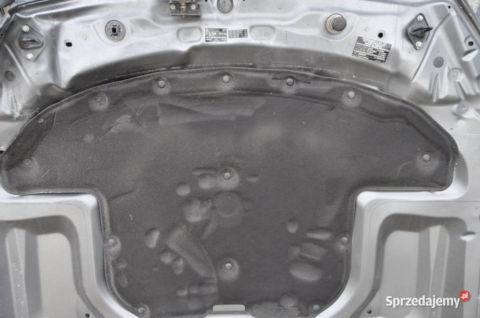 Mercedes W2051421 Wygłuszenie Maski A2056820026 osobowe pomorskie Sierakowice