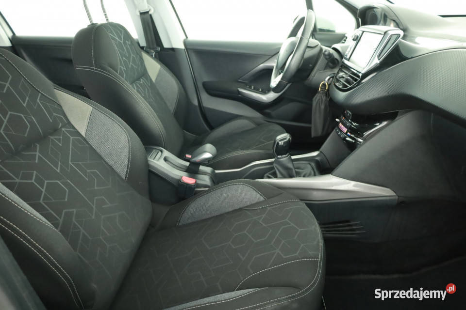 Peugeot 2008 12 PureTech 2008 Piaseczno