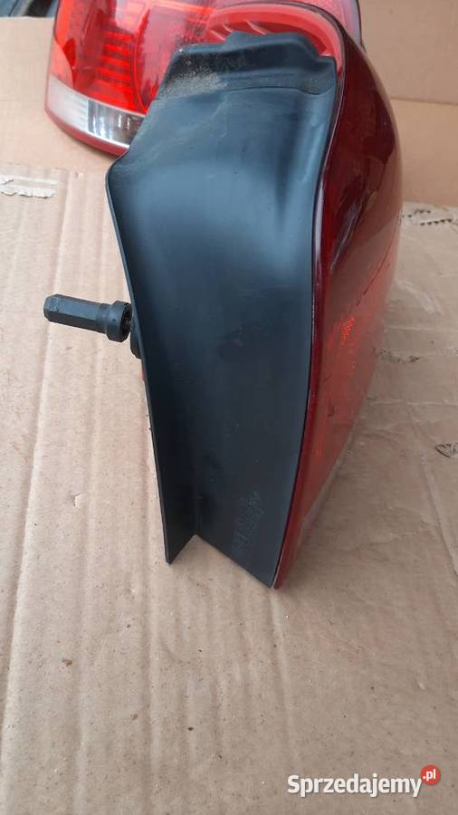 lampa tylna prawa lewa audi A3 8p 3 drzwi przed Dębno