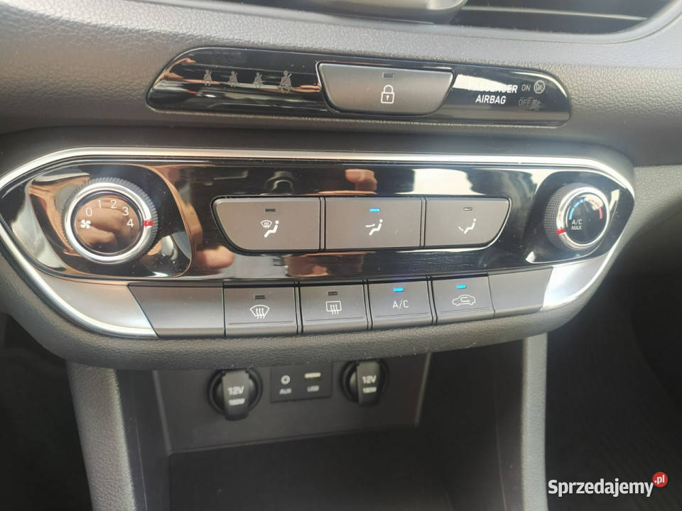 Hyundai i30 16 CRDI 115 Salon Faktura Vat23 III pełny VAT Motoryzacja Łódź
