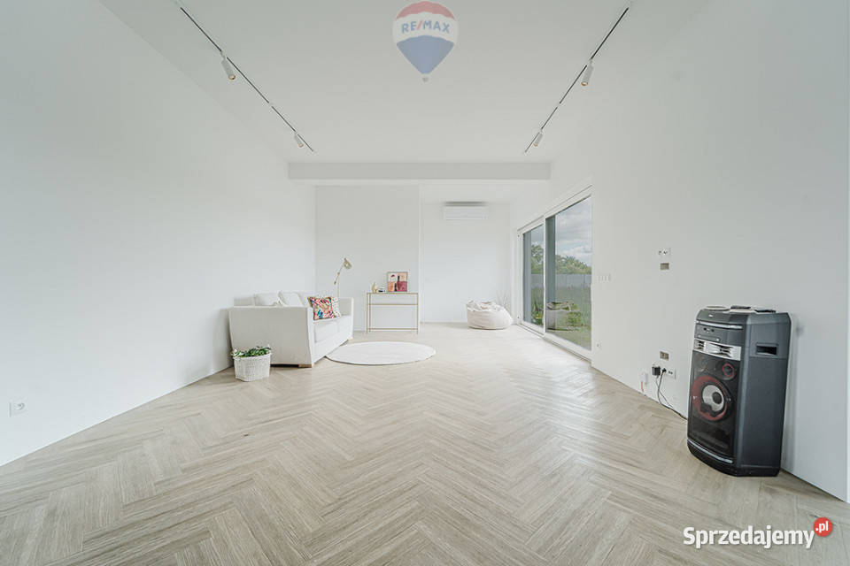 Nowoczesna willa z prywatną plażą Sprzedaż Prądocin