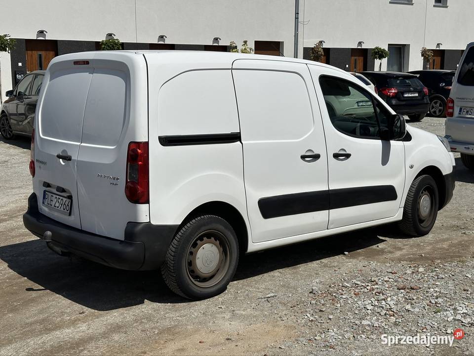 Peugeot Partner 2011 16 DIESEL zadbany PRYWATNY centralny zamek Partner wielkopolskie