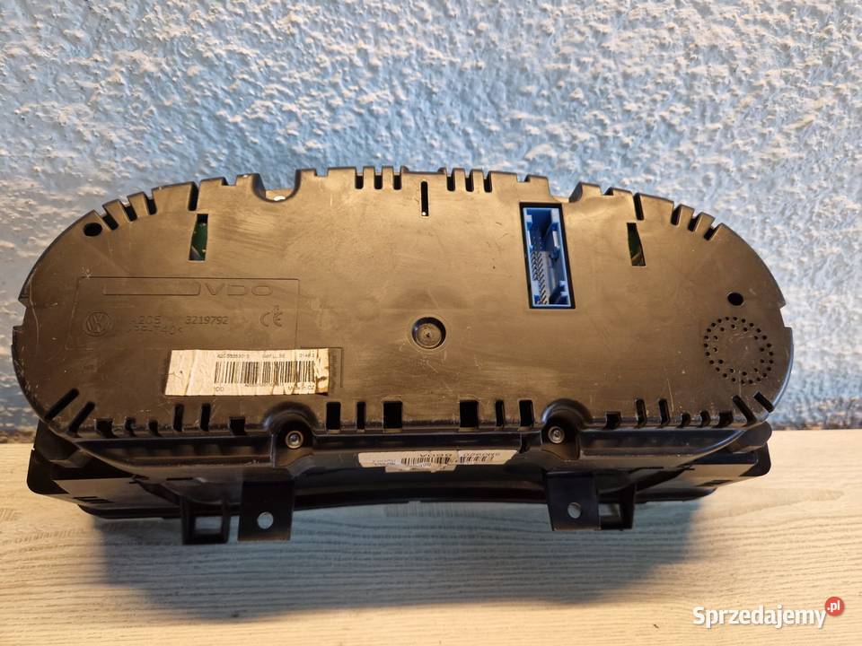 Licznik VW Golf Plus 2007 Sprzęt audio fabryczny Kwilcz