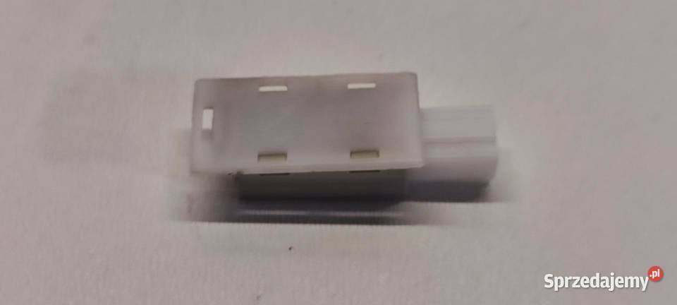 AUDI Q3 8U LAMPKA KABINY 4E0919390