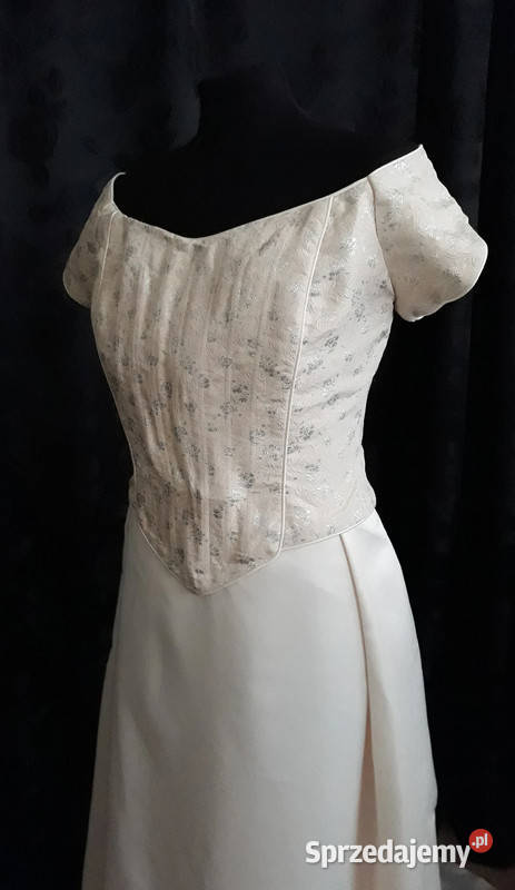 sukienka ecru w kolorze szampanazłota śląskie Sosnowiec