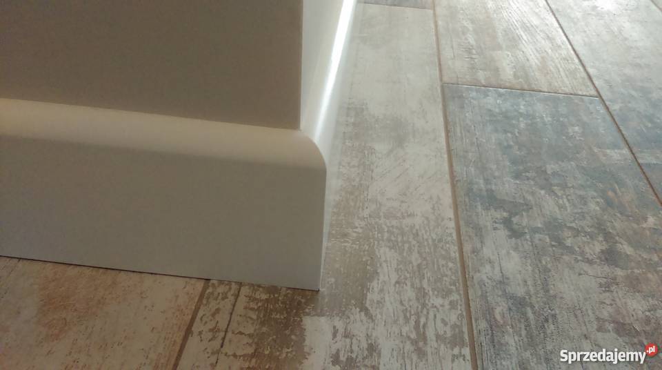 montaż listew przypodłogowych MDF listwy Lublin