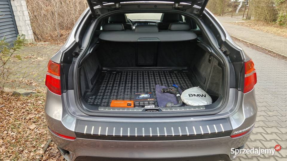 BMW X6 E71 xDrive40d hak Webasto Adaptive LED 306KM