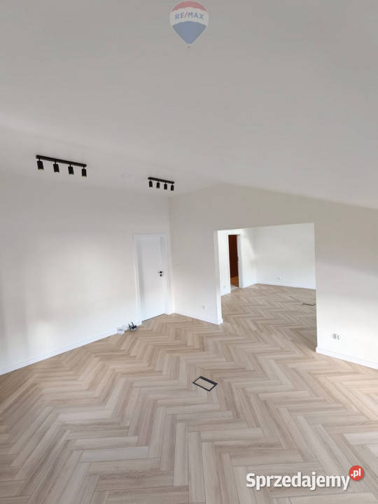 Znakomicie położony lokal usługowy w Jelonku Suchy Las