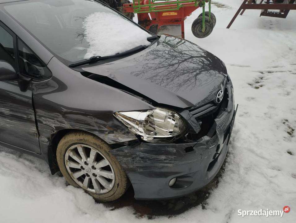 OKAZJa TOYOTA AURIS LIFT 16B 5D 4/5 Głuchów