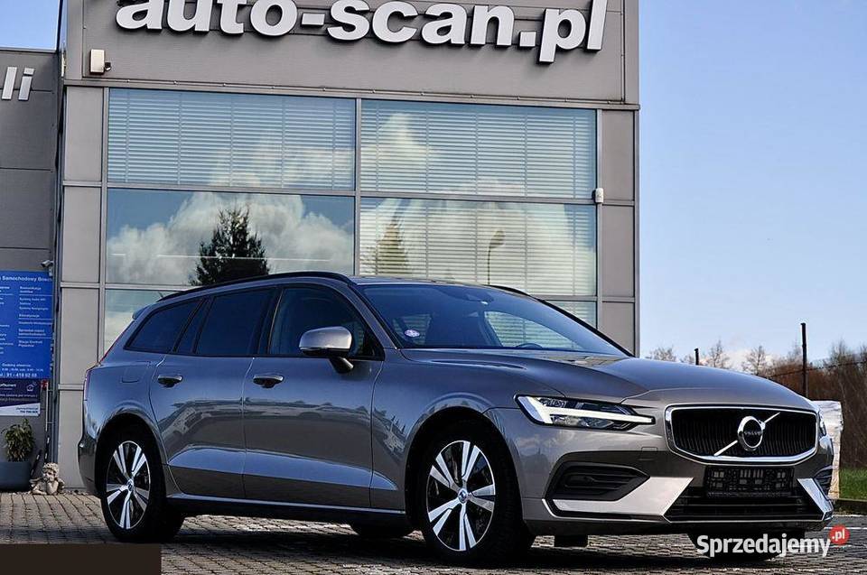 Volvo V60 B3 B Geartronic Momentum 163 2020r Goleniów