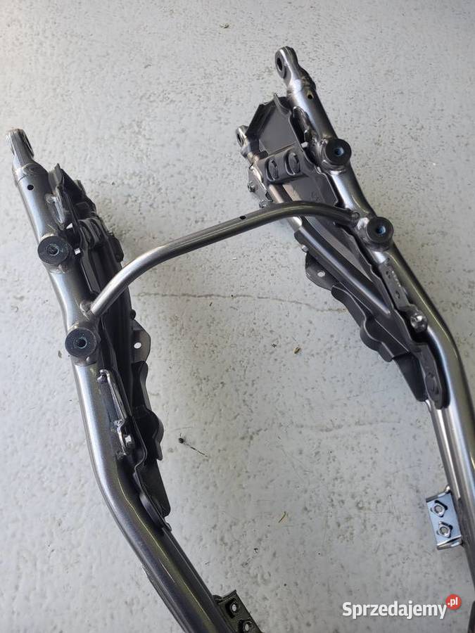 Suzuki GSX8R GSX 8 R 2022 SUBFRAME STELAŻ NOWY