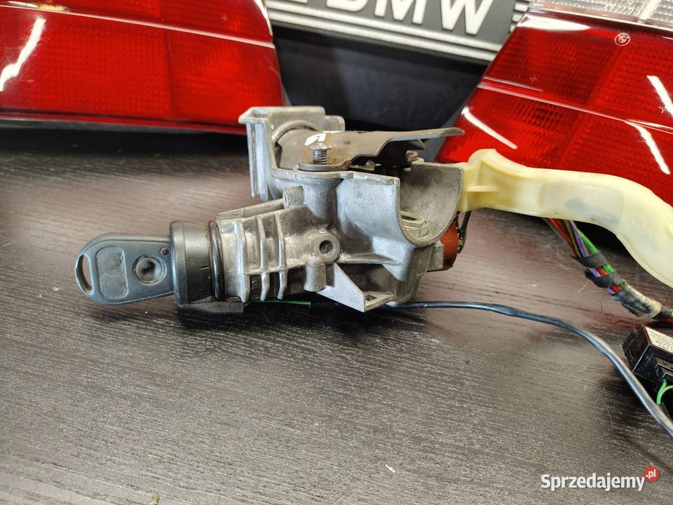 Bmw e36 stacyjka z immobilizerem kluczyk komplet Aleksandrów Łódzki sprzedam