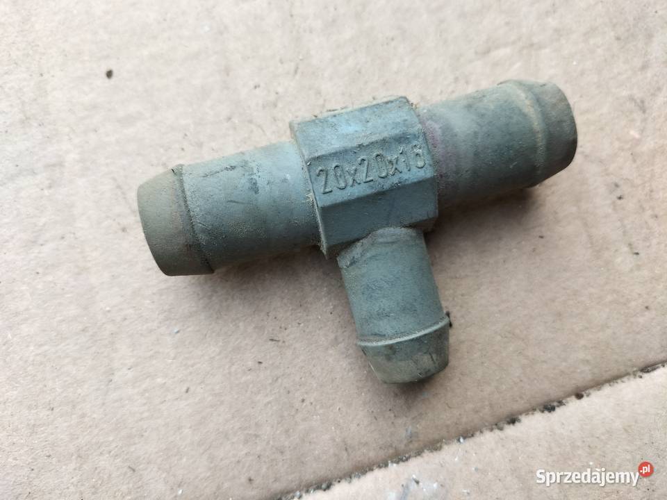 TRÓJNIK 20X20X16 Części samochodowe Kamień-Kolonia