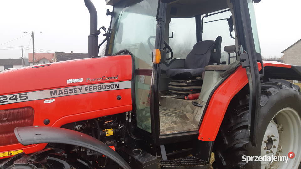 Masowy Ferguson 6245 łódzkie Pajęczno