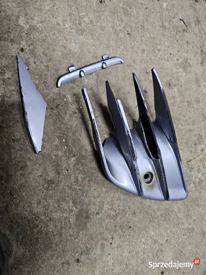 Suzuki RF 600 kratka wlot powietrza prawa Góra