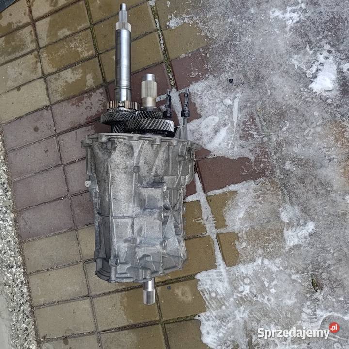 Obudowa przednia skrzyni s tronic osobowe Tomaszów Lubelski sprzedam