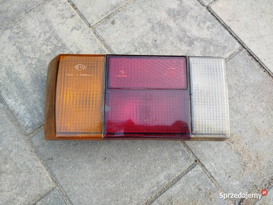Golf mk1 tylnia wąska lampa lewa Hella lewe Rumia