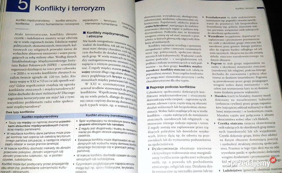 W centrum 4 Podręcznik do WOS Lucyna Czechowska Chełm sprzedam