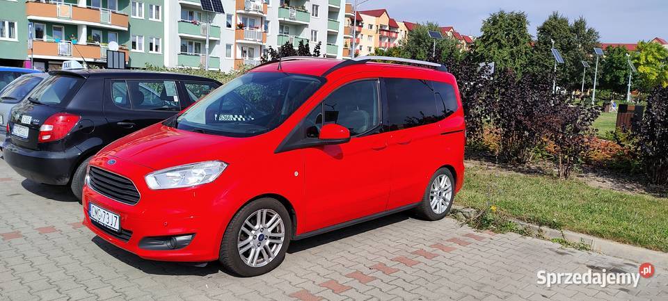 Doinwestowany Ford Tourneo Courier Titanium Tourneo Courier Mogilno