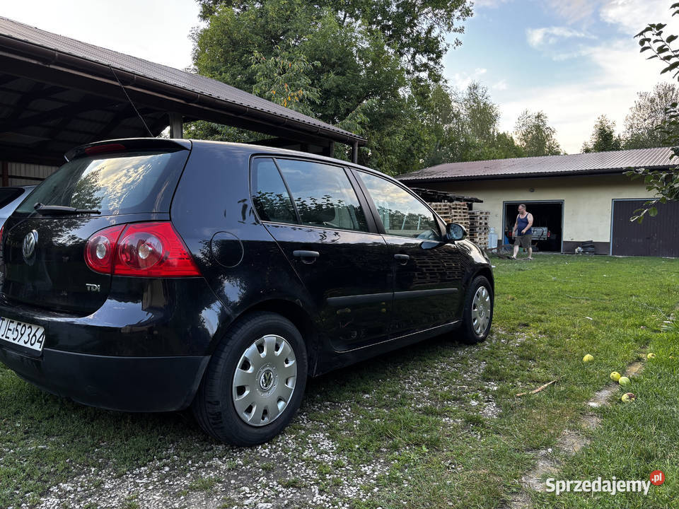 Volkswagen Golf V 19 TDI 90 157k przebieg czarny świętokrzyskie