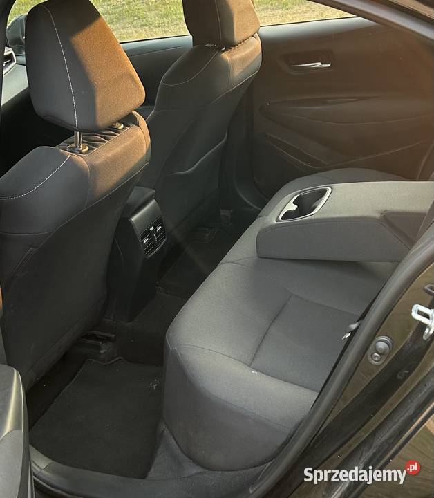 Sprzedam Toyota Corolla Comfort 16 132 benzyna Ozorków