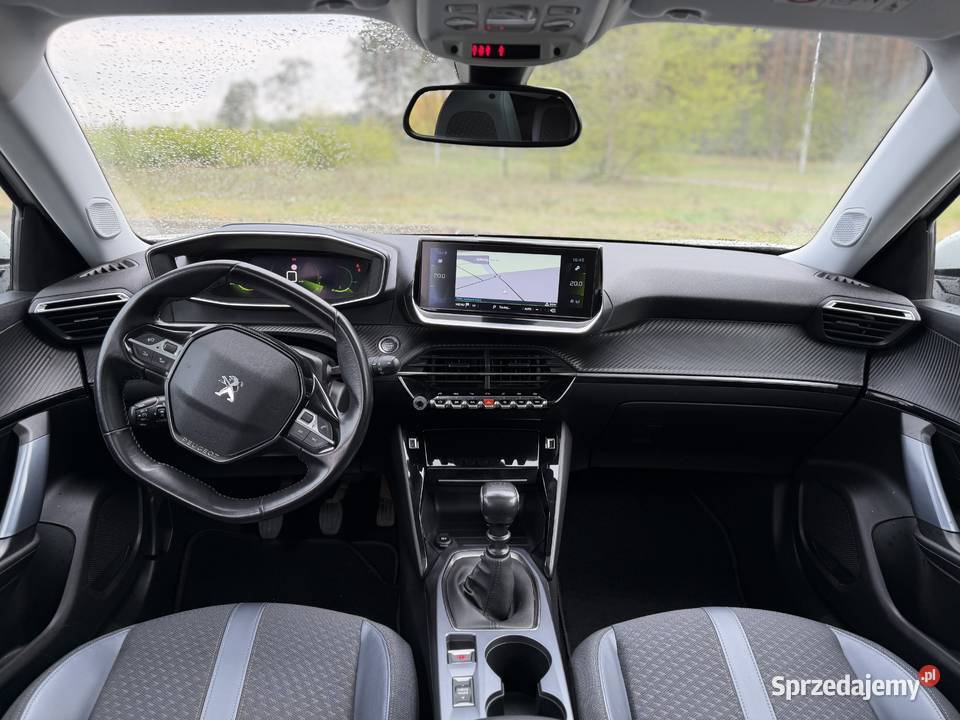 Peugeot 2008 Virtual Cockpit Szklany dach Nowy światła do jazdy dziennej
