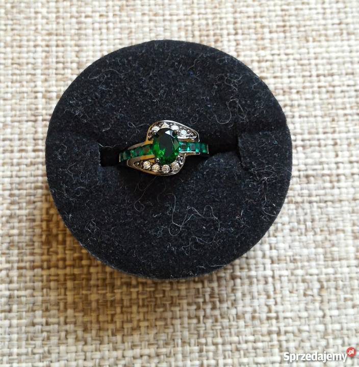 Nowy czarny pierścionek czerń zielona cyrkonia Pierścionki Szczecin
