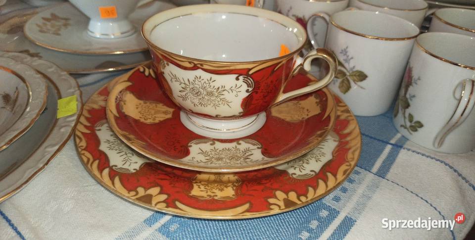 Przepiękna filiżanka z talerzykiem Złocone Syg
