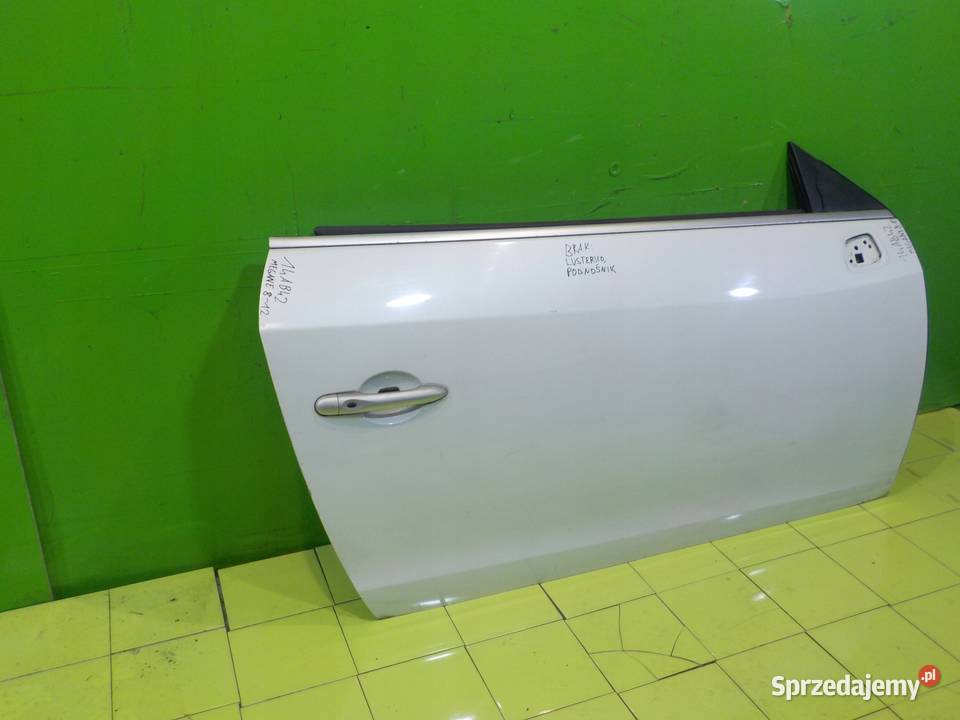 RENAULT MEGANE III 10r drzwi prawe przod Suków