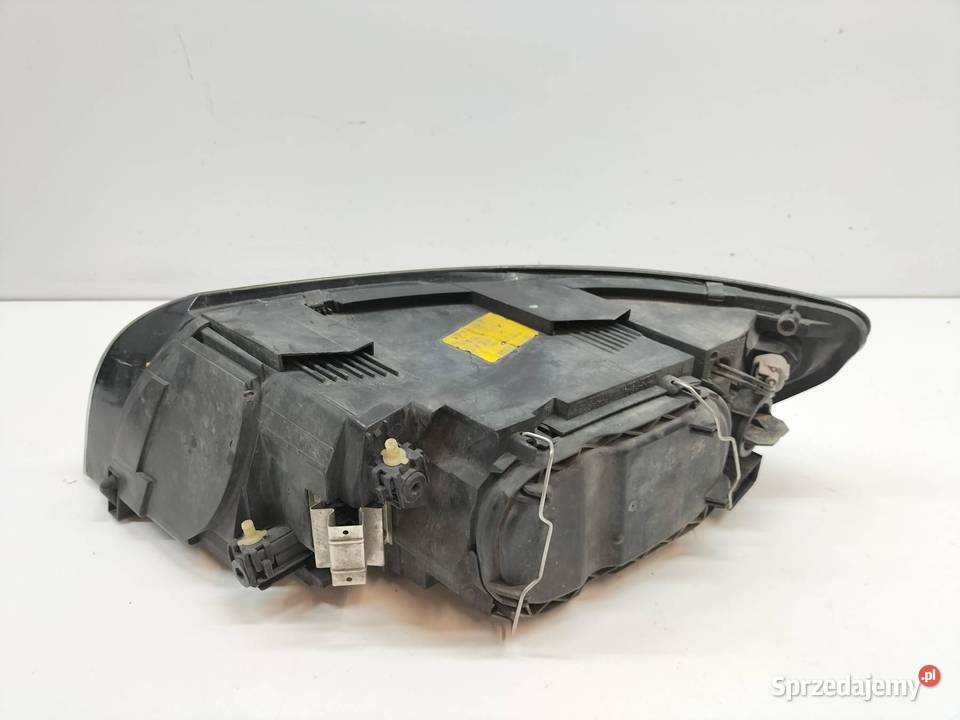 LAMPA PRZÓD PRAWA EU 30698886 Volvo V50 I