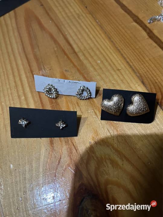 zestaw kolczyków w kolorze złotym Kolczyki Poznań