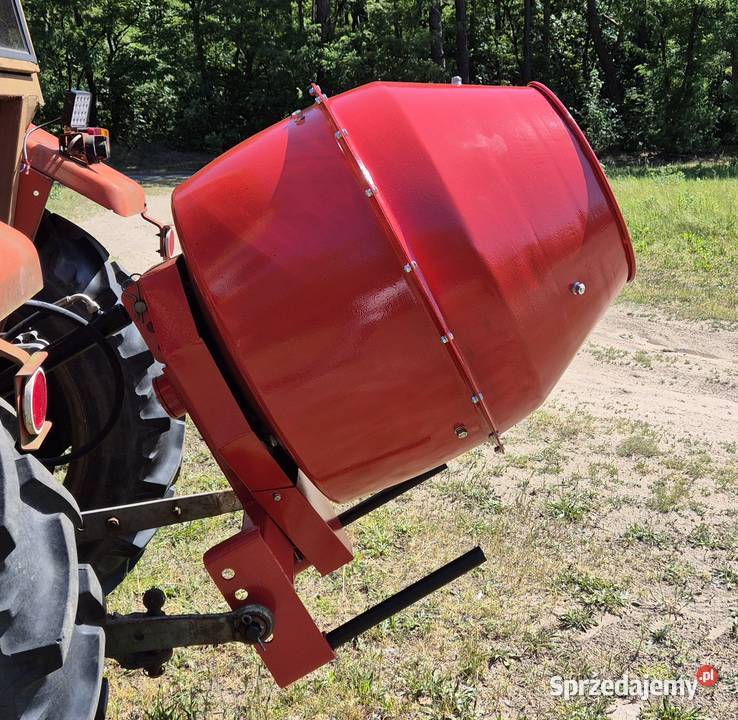 Betoniarka do ciągnika na WOM nieuszkodzony sprzedam