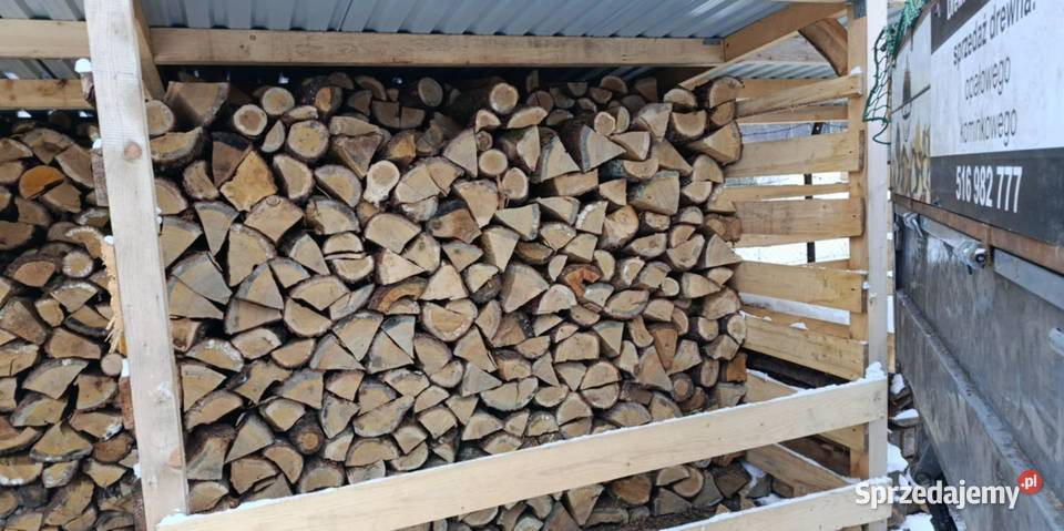 Różne rodzaje drewna opałowegokominkowego Pisz
