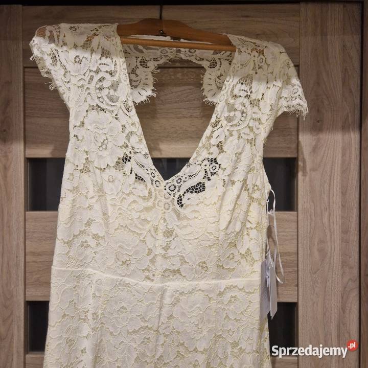 Długa suknia firmy IVYOAK Poznań