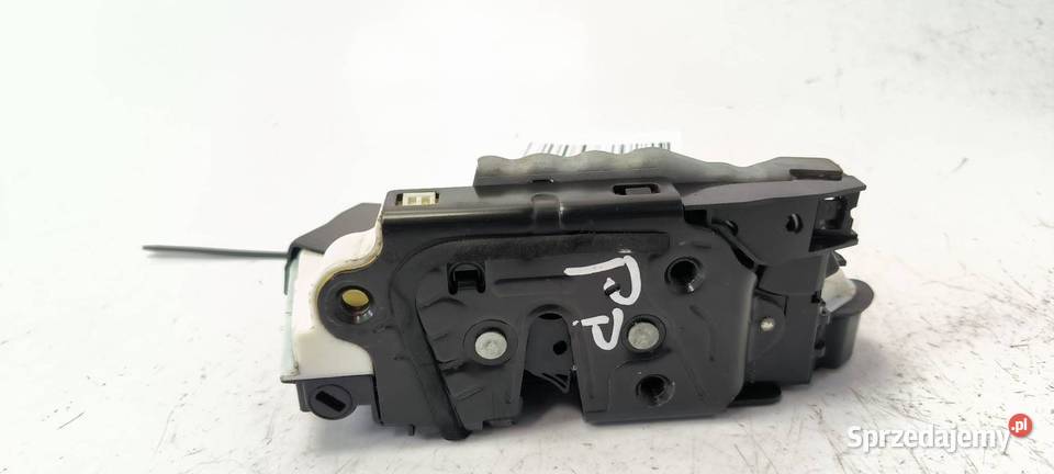 ZAMEK DRZWI PP VOLKSWAGEN PASSAT B8 RLINE Lipno