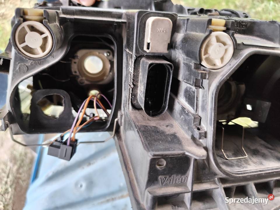 Lampa reflektor przedni lewy Valeo wielkopolskie