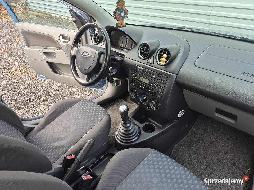 Ford Fiesta 14 benz 2002r Klimatyzacja manualna kujawsko-pomorskie Mogilno