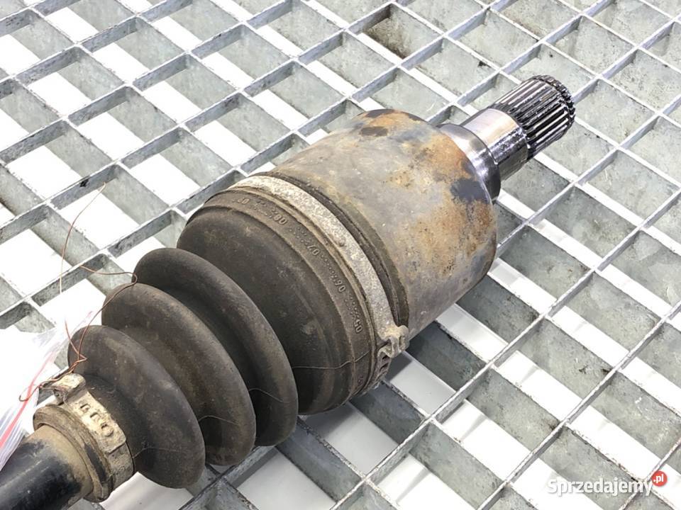 PÓŁOŚ LEWY PRZÓD SUZUKI SWIFT III 13 75 PRZEGUB