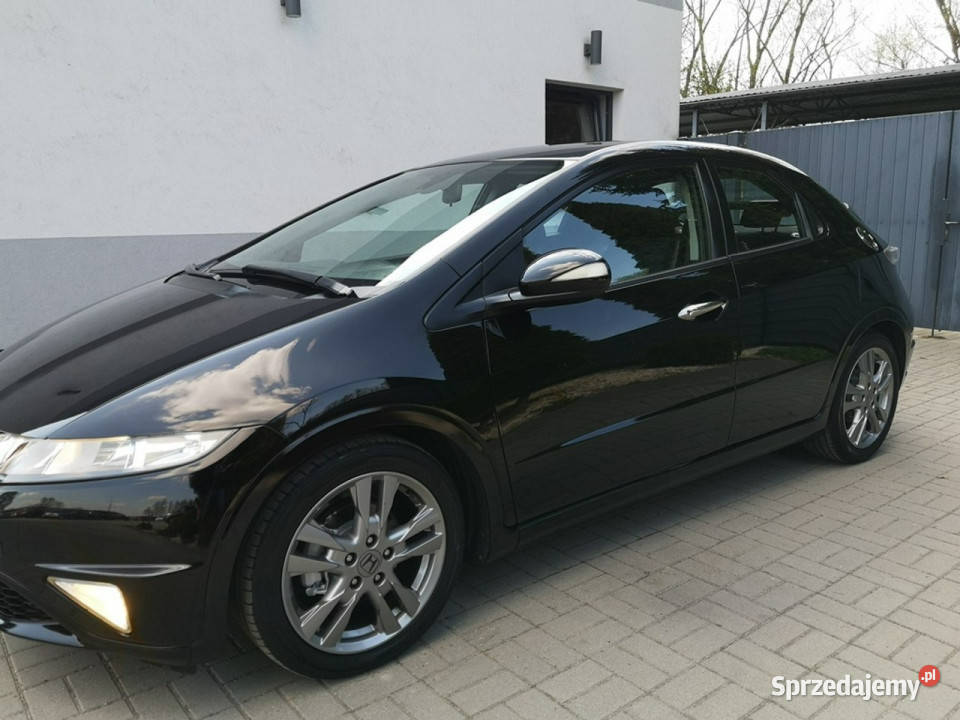 Honda Civic 18 IVTEC 140 Klimatronic Tempomat lakier metallic Strzegom