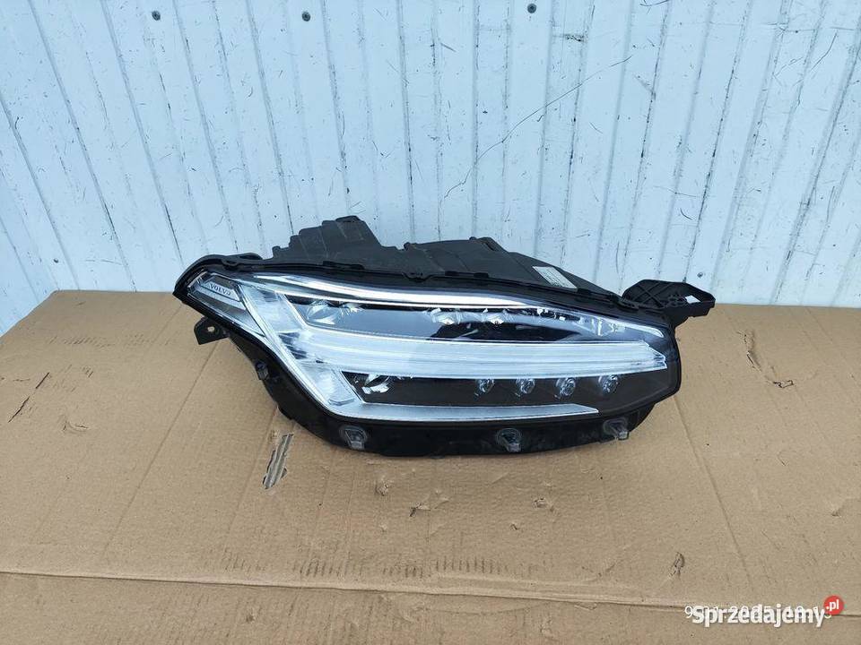 VOLVO XC90 II LIFT FULL LED LAMPA PRAWA PRZÓD sprzedam